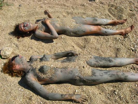 15P Warning -  real unbelievable nudist photos and videos