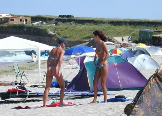 15P Achtung – wirklich unglaubliche FKK-Fotos und -Videos