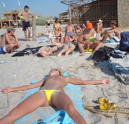 15P Advertencia: fotos y vídeos nudistas reales e increíbles.