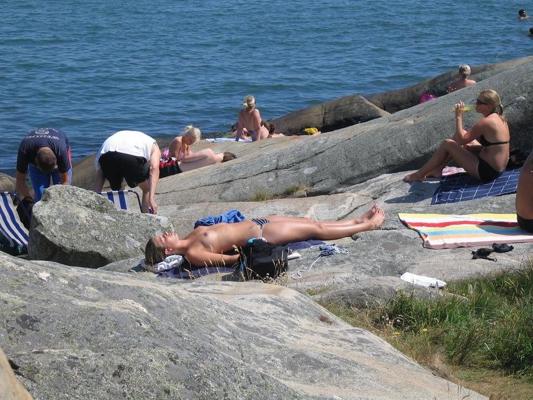 15P Warning -  real unbelievable nudist photos and videos