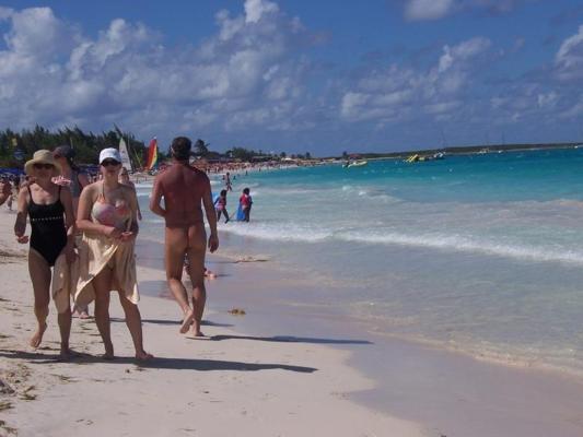 15P Attention : de vraies photos et vidéos nudistes incroyables