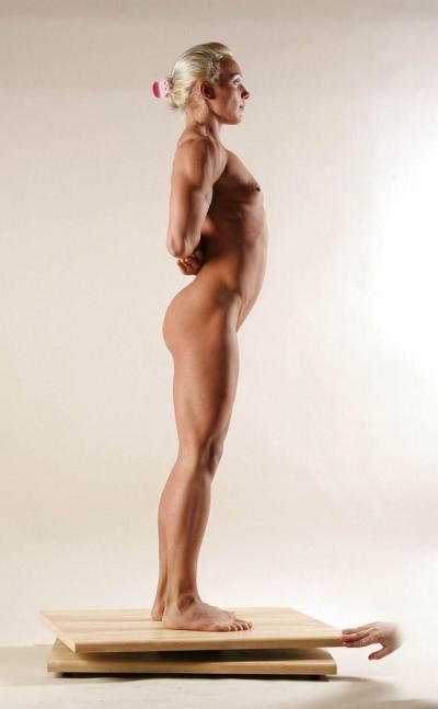 15P hot female bodybuilder with huge muscles