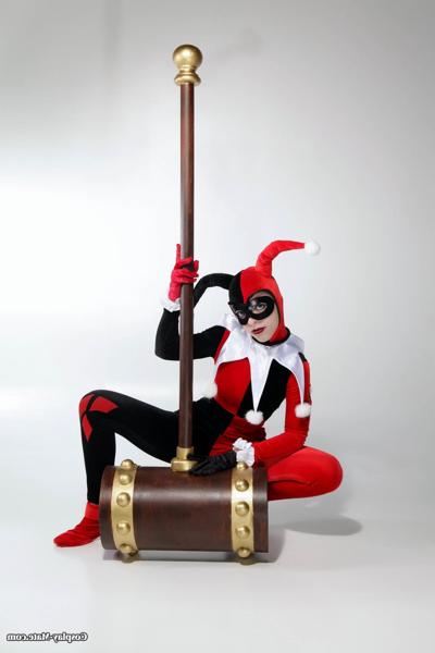 12P Cute cosplay girls play dressup