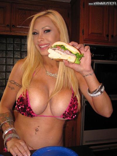 15P Candy Manson no PornFidelity