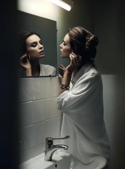 15P Naked Pics of scorching hot Polish Model Kasia Smutniak