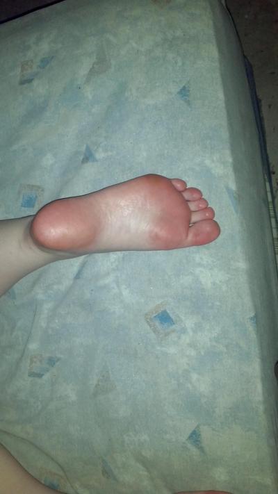 7P My girl friend's ass and feet