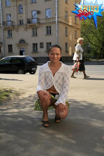 16P Petite tart flashes her massive melons in public