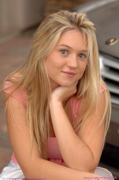 16P Heavenly Gorgeous Blonde Alison Angel Naked