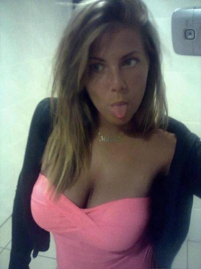 10P Heavy-chested kinky babe likes showing off her huge tits