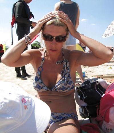 25P Mulher Loira Sexy Mamilos Grandes