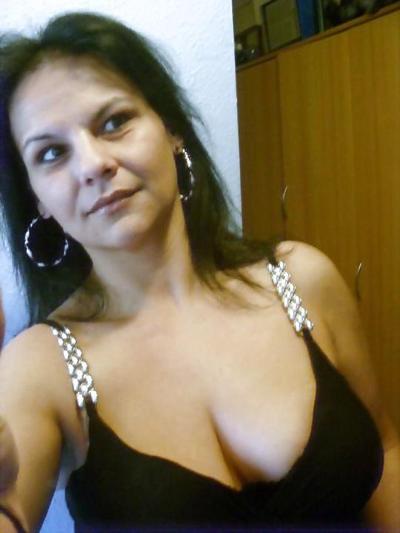 8P Hungarian girls