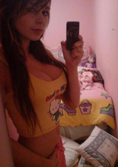 15P Picture compilation of a group of heavy-chested girls