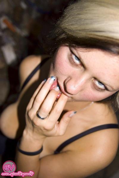 14P Horny blowjob from a busty teen in abandoned house pictures