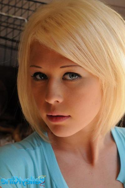 16P Big boob blonde teen smoking outdoors