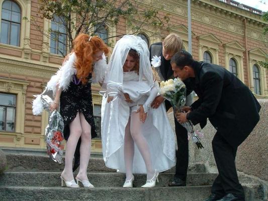 12P Upskirt hotties get their naked pussies caught on camera