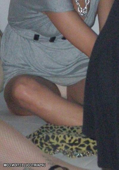 15P Beautiful Paris Hilton exposing her upskirt to everyone