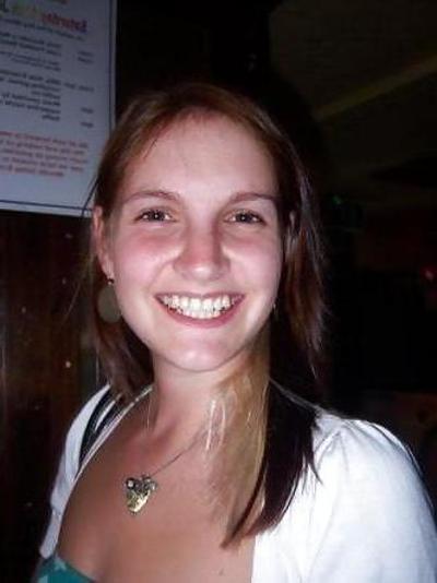 8P Cum on her