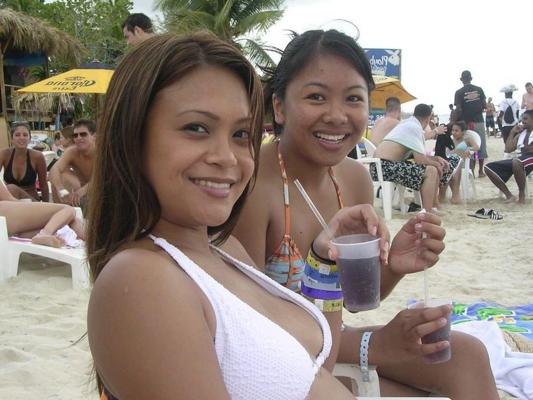20P College amateur teens in bikinis