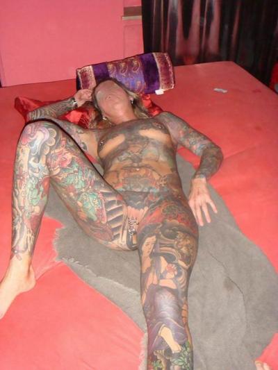 15P Extreme Tattoo and Piercin