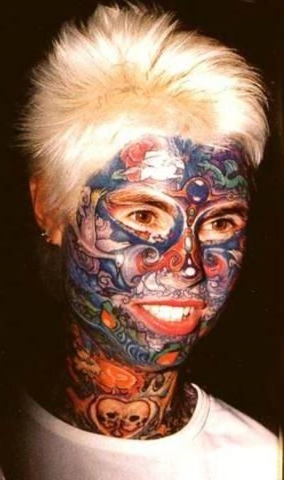 15P Extremes Tattoo und Piercing