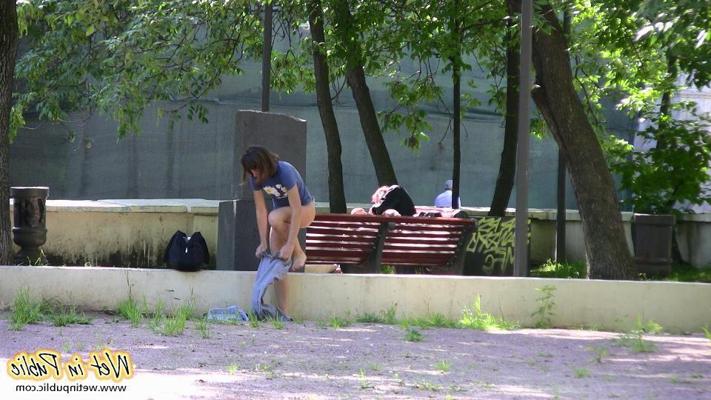 12P Sexy tight jeans of a street girl get striped after sudden pee fail