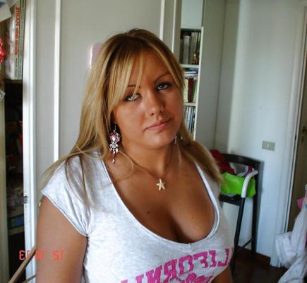 12P Mujer tetona es tan sexy