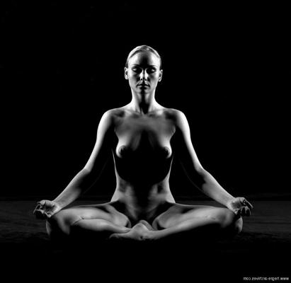 16P Attractive blonde yoga naked in inconceivable poses