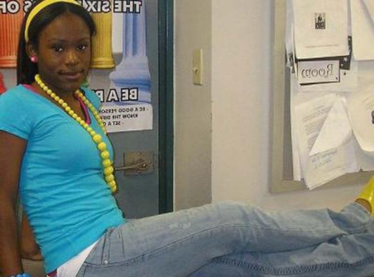 16P Seleção quente de uma adolescente negra amadora sexy e excêntrica