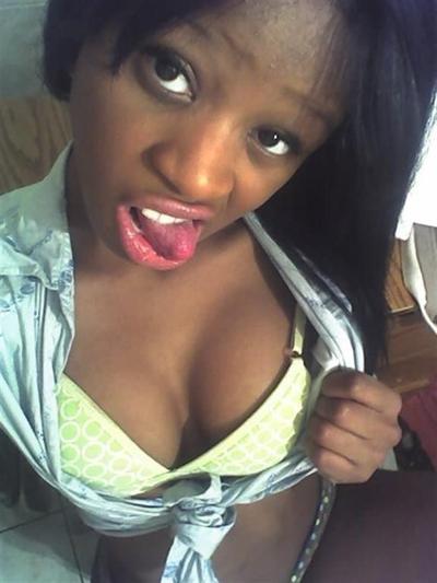 15P Naughty and hot selfpics taken by an amateur ebony chick