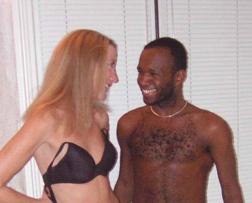 15P Interracial Teen Girlfreinds prenant une bite noire