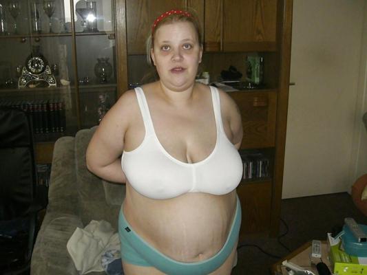 25P Sex Pig Slut Fat Wife From SmutDates.com