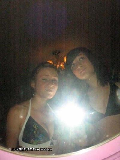 15P Amateur pretty chicks on cam
