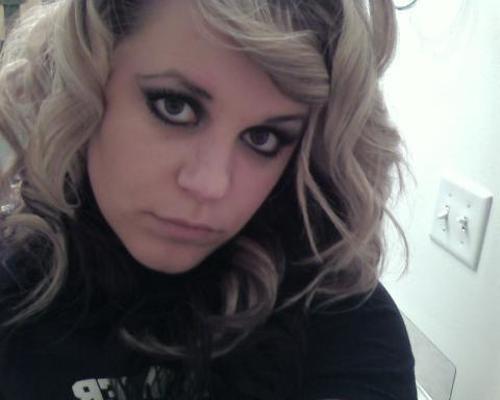 12P Busty Blonde Inda Bathroom