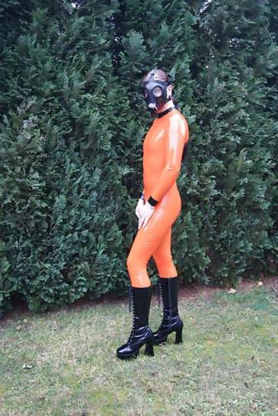 14P Meine neuen latex catsuits