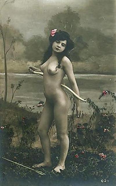 25P Old French postcards 17