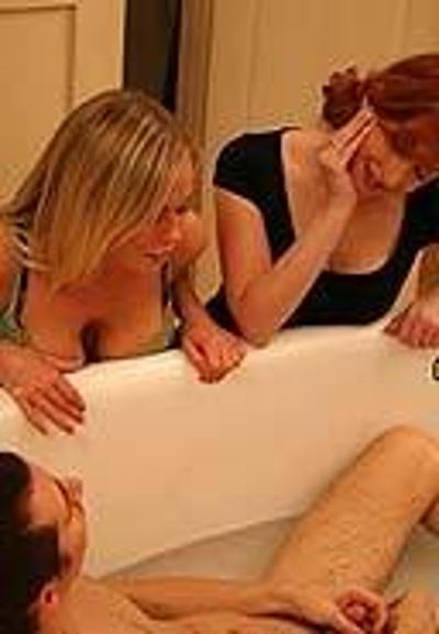 16P Ladies jerking off a guy in teh bathroom