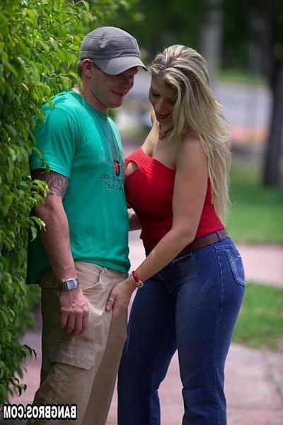 15P Busty MILF blonde Kayla Kupcakes sucking big one