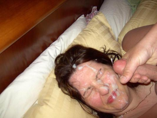 12P Amateur girls gets facial on their faces