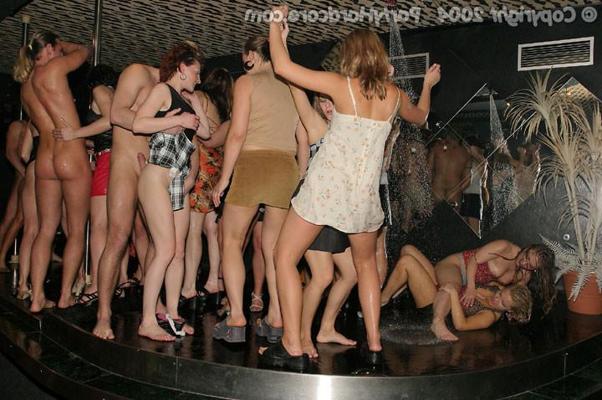 11P Party girls at the club getting double teamed