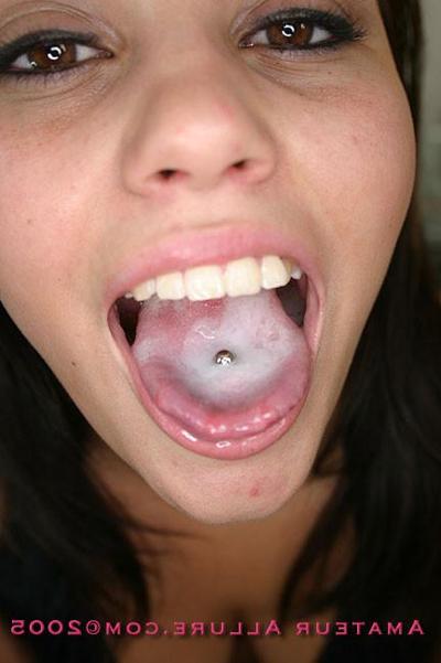14P Daisy sucking dick and swallowing cum