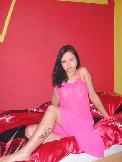 22P Cute tattoo teen