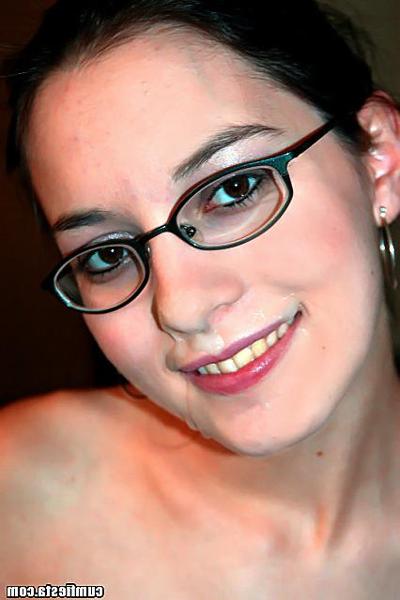 12P 12 pics and 1 movie of Larissa from Cum Fiesta