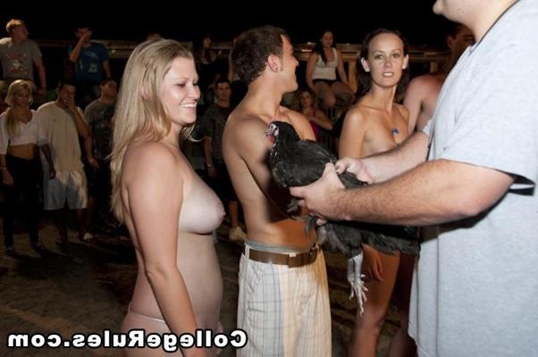 15P College girls were drunk then gives every men sloppy blowjob