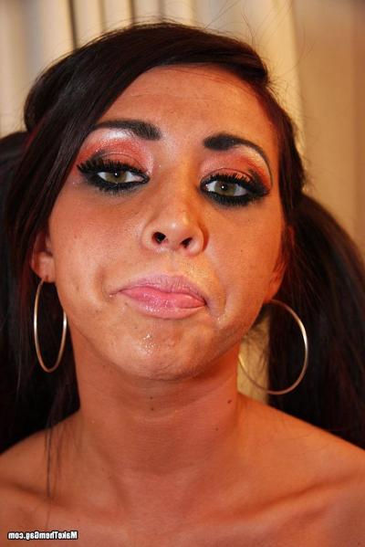 15P Cute teen gives blowjob