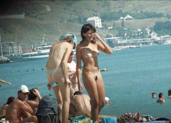 20P Naked beach 155.