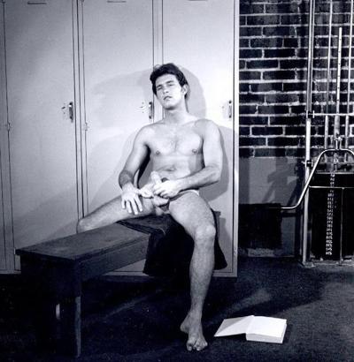 12P Retro solo gay masturbation pictures