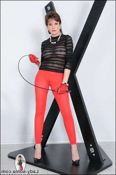 15P Pantyhosed mature