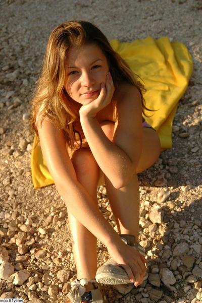 16P Pretty brunette teen girl tease outdoor