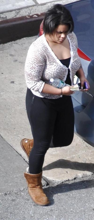 8P New York Thick Girls with Big Boobs in Tight Clothes