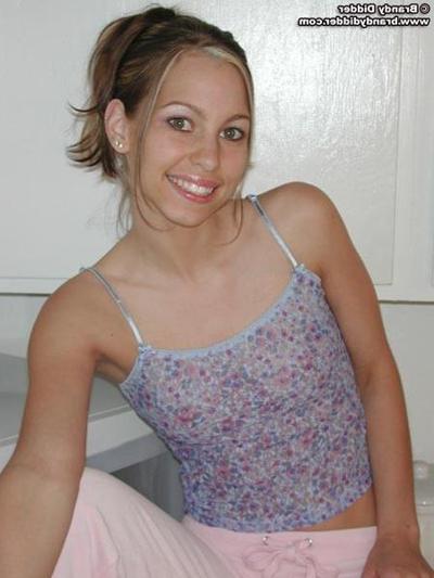 15P Brandy Didder flirts in the kitchen!